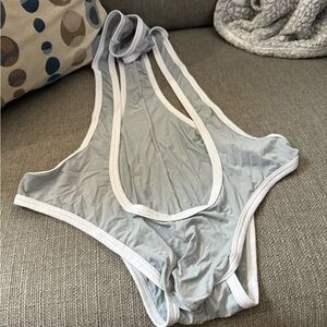 Gray Singlet